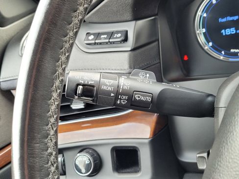 Used 2019 Cadillac Escalade Luxury image 22