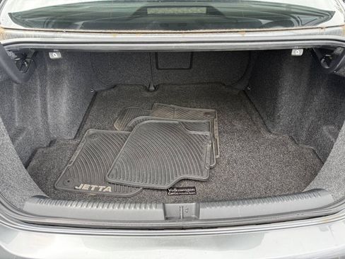 Used 2012 Volkswagen Jetta SE FWD image 8