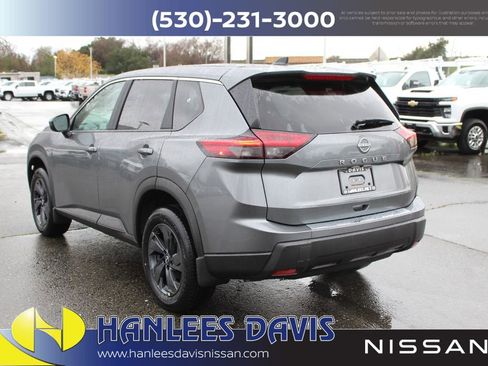 New 2026 Nissan Rogue SV image 9
