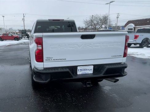 Used 2024 Chevrolet Silverado 2500 Custom w/ Custom Value Package image 7
