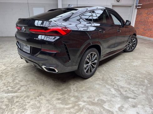 Used 2022 BMW X6 xDrive40i w/ M Sport Package image 5