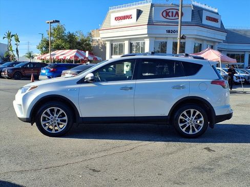 Used 2016 Toyota RAV4 Limited image 2