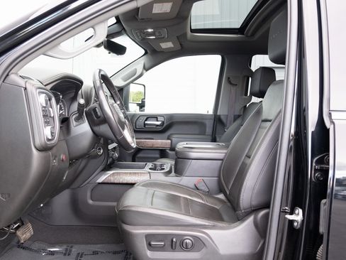 Used 2020 GMC Sierra 3500 Denali image 12