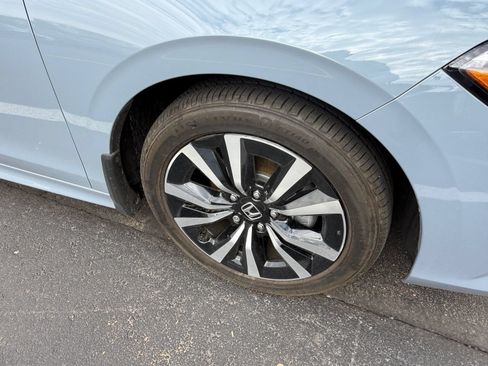 Used 2024 Honda Civic EX image 7