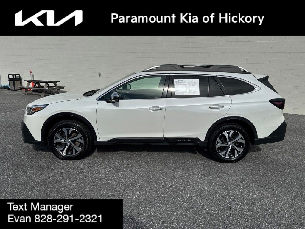 Used 2022 Subaru Outback Touring XT AWD/4WD image 4