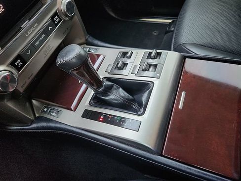 Used 2018 Lexus GX 460 Luxury w/ Sport Design Package AWD/4WD image 25