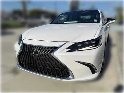 Certified 2023 Lexus ES 350 Ultra Luxury w/ Accessory Package (Z2) FWD image 4