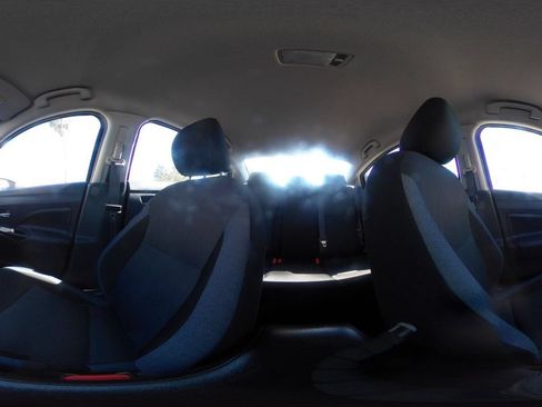 Used 2025 Nissan Versa SV FWD image 40