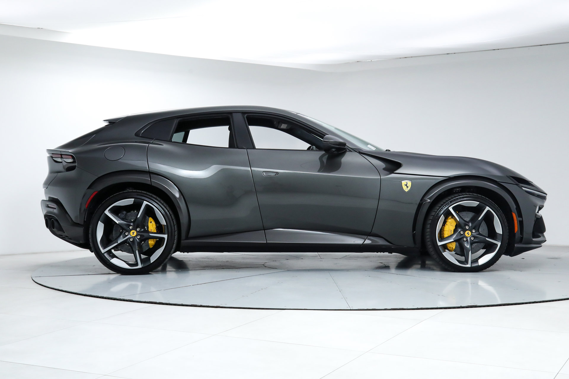Used 2025 Ferrari Purosangue AWD/4WD image 10