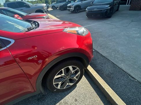 Used 2020 Kia Sportage EX AWD/4WD image 13