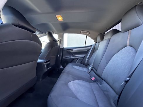 Used 2019 Toyota Camry LE image 11