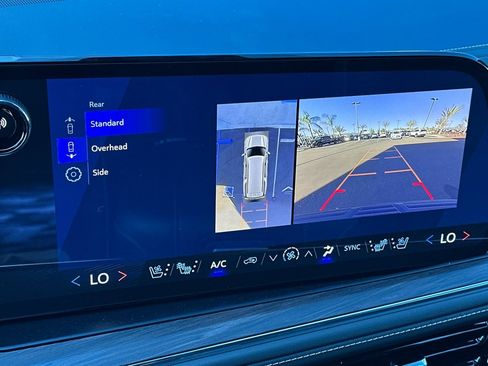 New 2026 Chevrolet Suburban Premier image 21