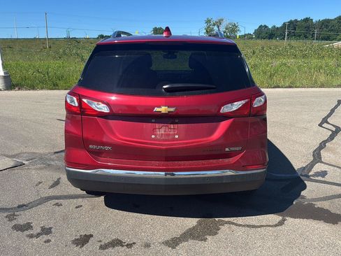 Used 2018 Chevrolet Equinox Premier FWD image 4