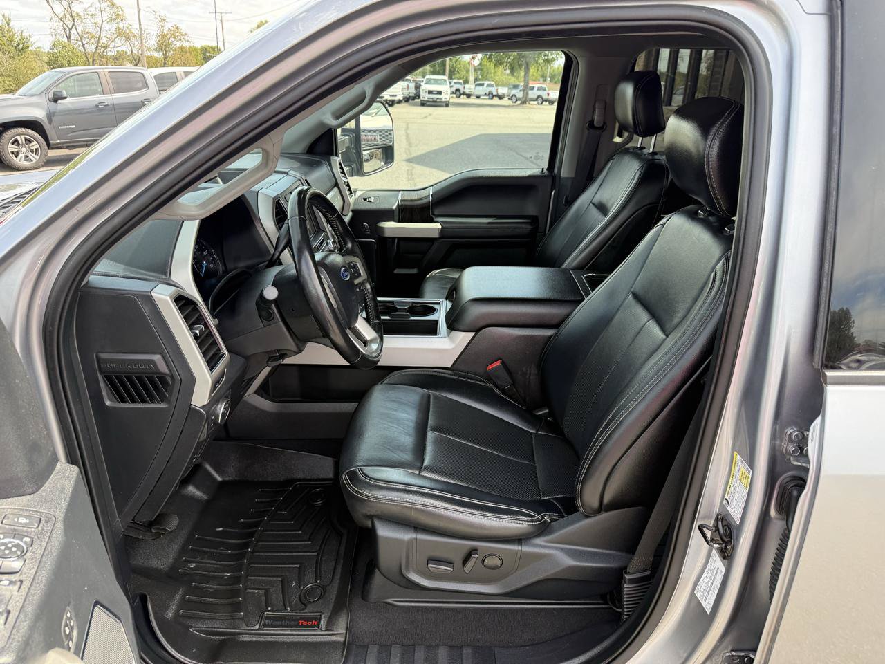 Used 2021 Ford F250 Lariat w/ Chrome Package AWD/4WD image 12