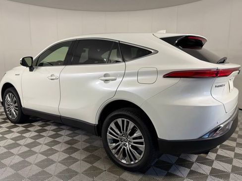 Used 2021 Toyota Venza Limited w/ Advanced Technology Package image 6