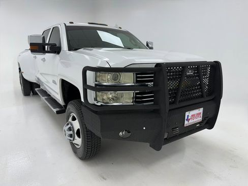 Used 2016 Chevrolet Silverado 3500 High Country w/ Duramax Plus Package image 2