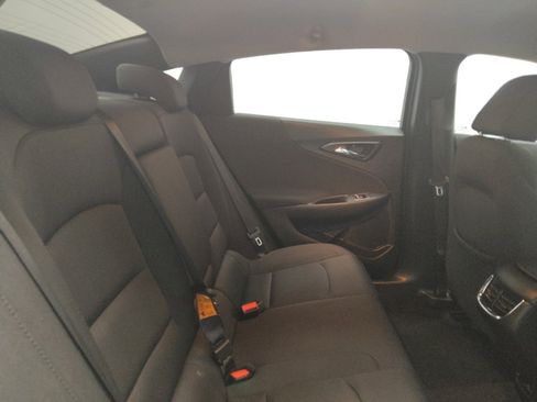 Used 2018 Chevrolet Malibu LT image 19