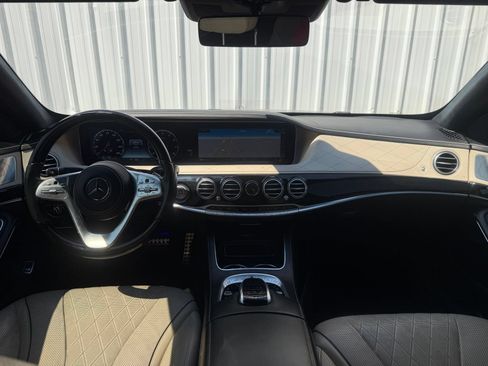 Used 2020 Mercedes-Benz S 560 Sedan image 13