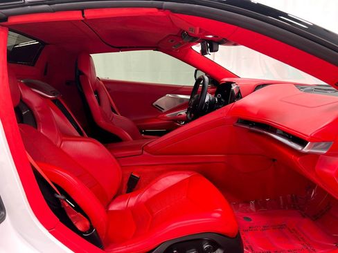 Used 2024 Chevrolet Corvette Stingray Premium Conv w/ Battery Protection Package image 24