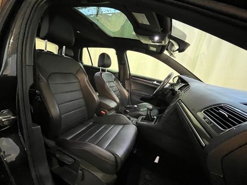 Used 2017 Volkswagen GTI Autobahn image 12