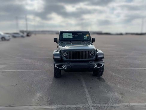 New 2026 Jeep Gladiator Sport image 2