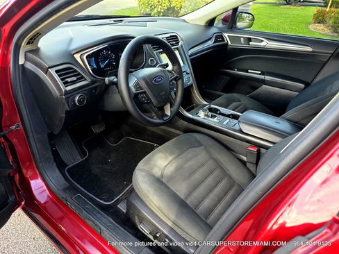 Used 2017 Ford Fusion SE image 17
