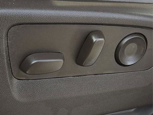 Used 2023 Chevrolet Tahoe LS image 24