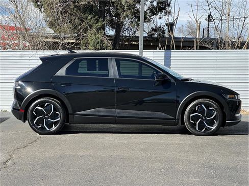 Used 2024 Hyundai Ioniq 5 SEL image 9