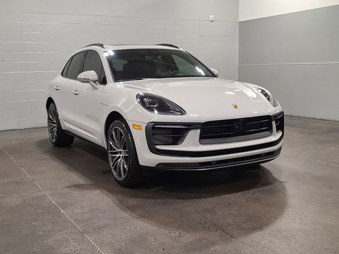 New 2026 Porsche Macan S AWD/4WD image 9
