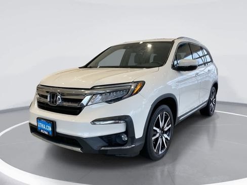 Used 2019 Honda Pilot Touring image 1