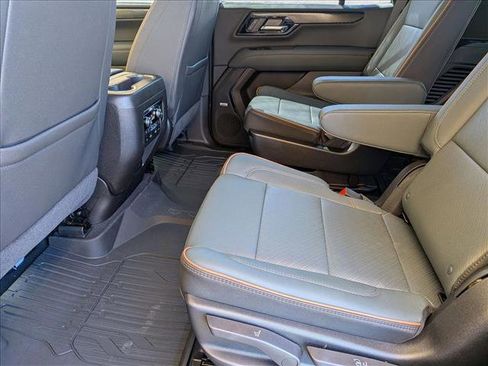 New 2026 GMC Yukon AT4 w/ AT4 Premium Plus Package AWD/4WD image 13