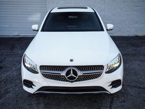 Used 2019 Mercedes-Benz GLC 300 4MATIC Coupe image 5