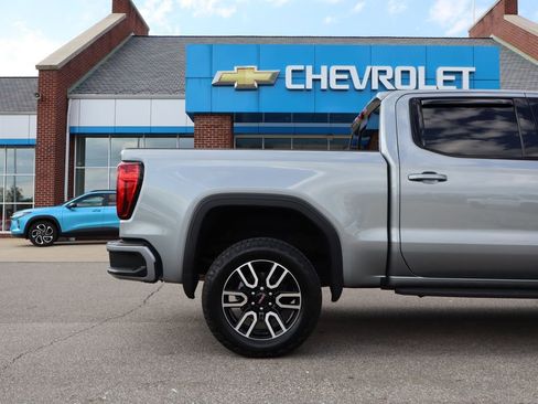 Used 2025 GMC Sierra 1500 AT4 w/ AT4 Premium Package AWD/4WD image 46