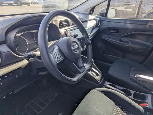 Used 2023 Nissan Versa S w/ Trunk Package FWD image 8