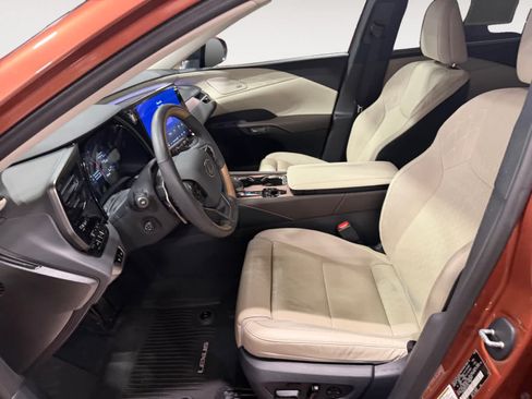 Used 2025 Lexus RX 350 AWD w/ Convenience Package image 10