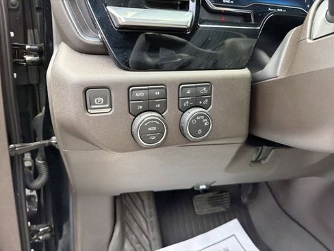 Used 2025 Chevrolet Silverado 1500 LT AWD/4WD image 18
