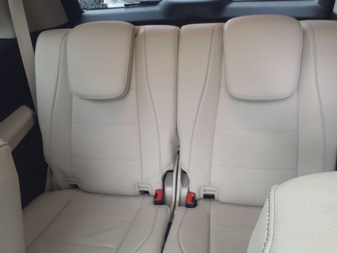 Used 2023 Mercedes-Benz GLS 450 4MATIC image 23