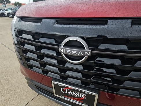 Used 2026 Nissan Pathfinder SL FWD image 26