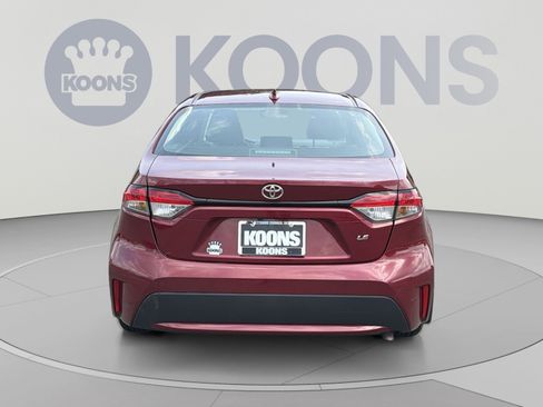 Used 2022 Toyota Corolla LE FWD image 5