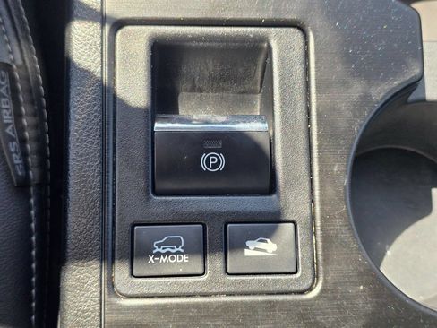 Used 2017 Subaru Outback 2.5i Limited AWD/4WD image 35