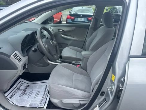 Used 2010 Toyota Corolla FWD image 9