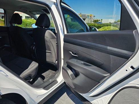 Used 2025 Hyundai Tucson SEL FWD image 26