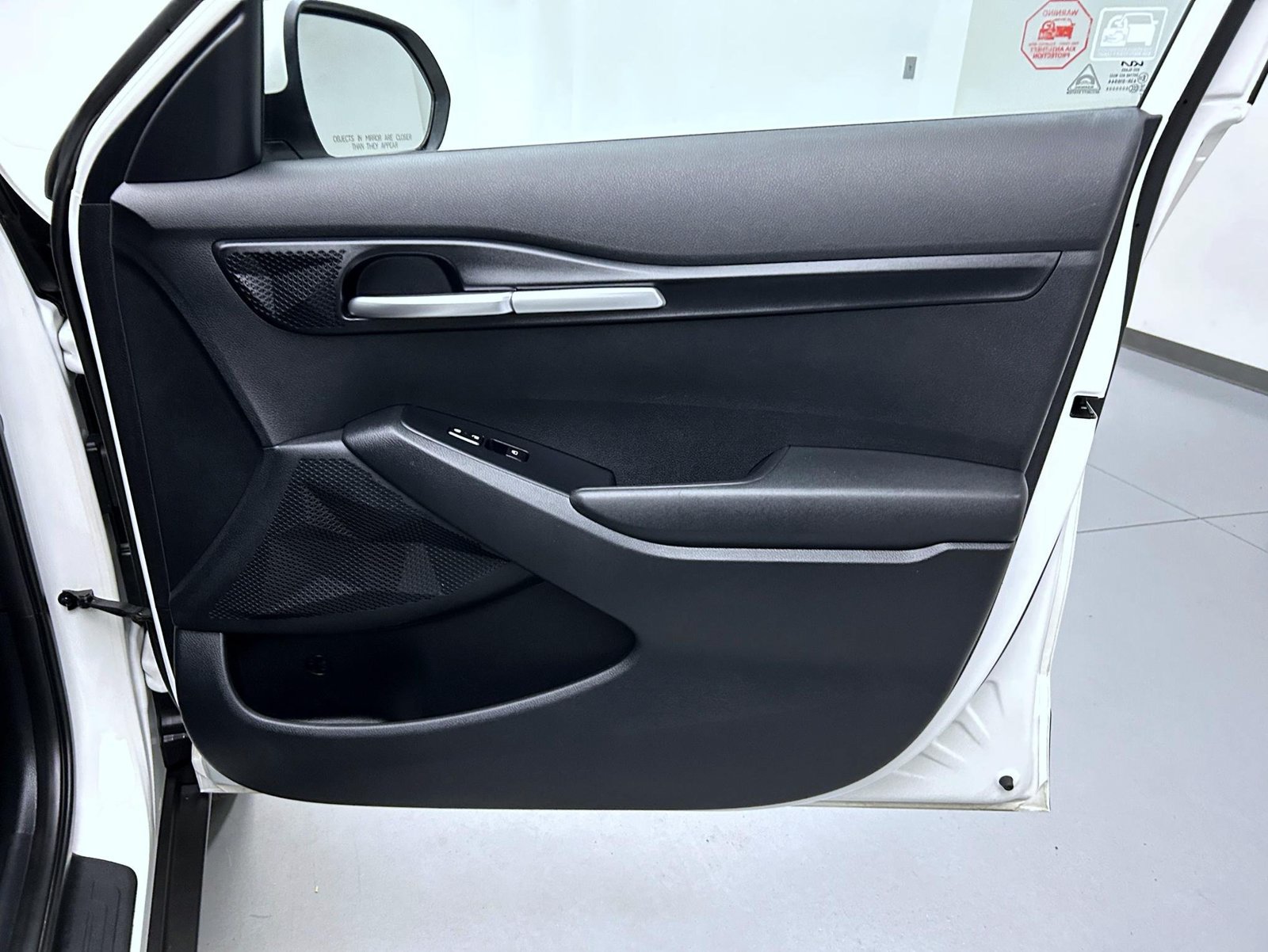 Used 2022 Kia Seltos LX AWD/4WD image 16