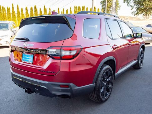 New 2026 Honda Pilot Black Edition image 6