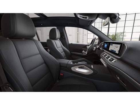 New 2026 Mercedes-Benz GLS 450 4MATIC image 4