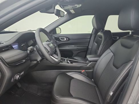New 2026 Jeep Compass Latitude AWD/4WD image 18