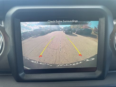 Certified 2021 Jeep Wrangler Unlimited Sahara w/ Dual Top Group image 11