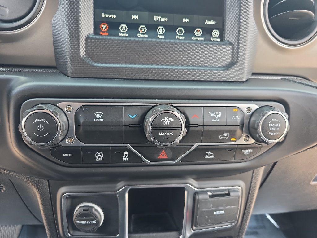 Used 2022 Jeep Wrangler Sport AWD/4WD image 20