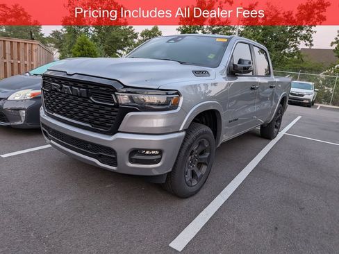 Used 2025 RAM 1500 Big Horn AWD/4WD image 3
