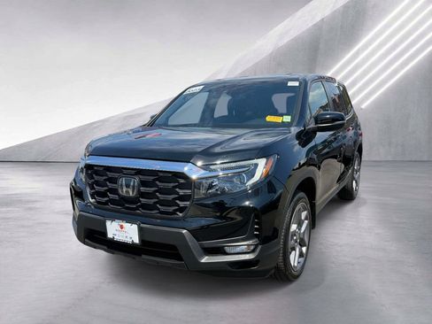 Used 2023 Honda Passport EX-L image 4